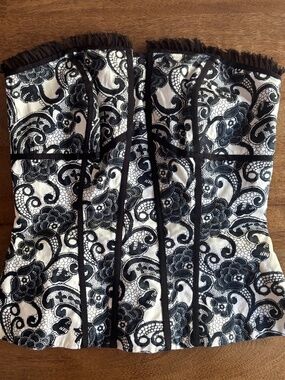 White House/Black Market Strapless Floral Corset Top Black Ivory Size 00